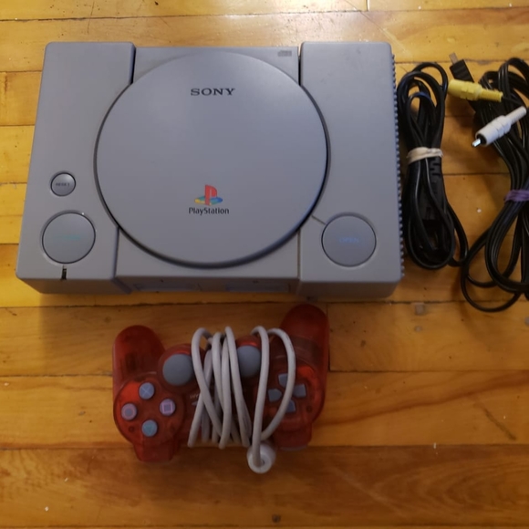 Playstation 1 Sony - Picture 1 of 3